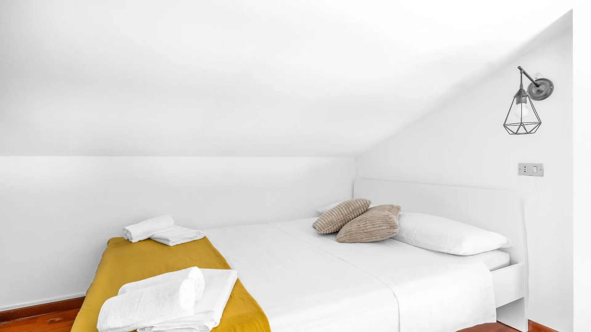 Central Luxurious Apartment Duomo A/C-Wi-Fi Free Milão